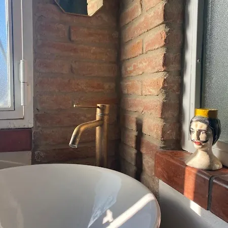 La Casa Nel Castello E Il Giardino Segreto Holiday home *
